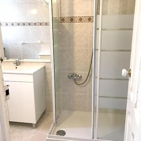 2 Bedrooms With Furnished Balcony And Wifi At
