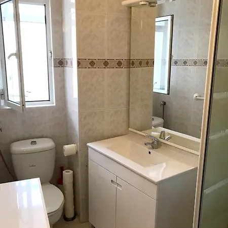 2 Bedrooms With Furnished Balcony And Wifi At Apartman *